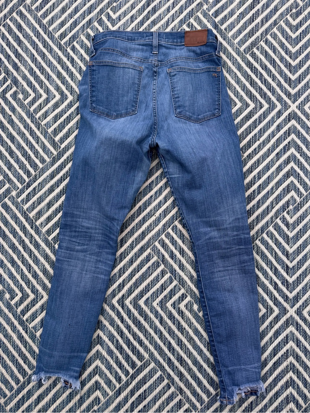 Madewell High-Rise Button-Fly Skinny Jeans in Medium Blue Wash - Picture 5 of 6